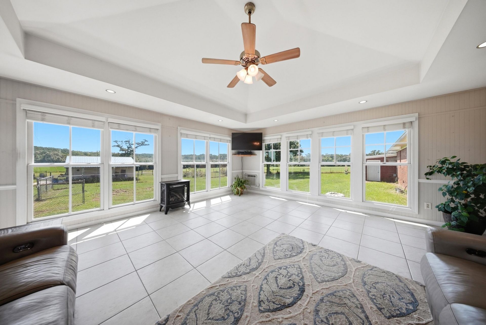104 Addison Road Photo 14