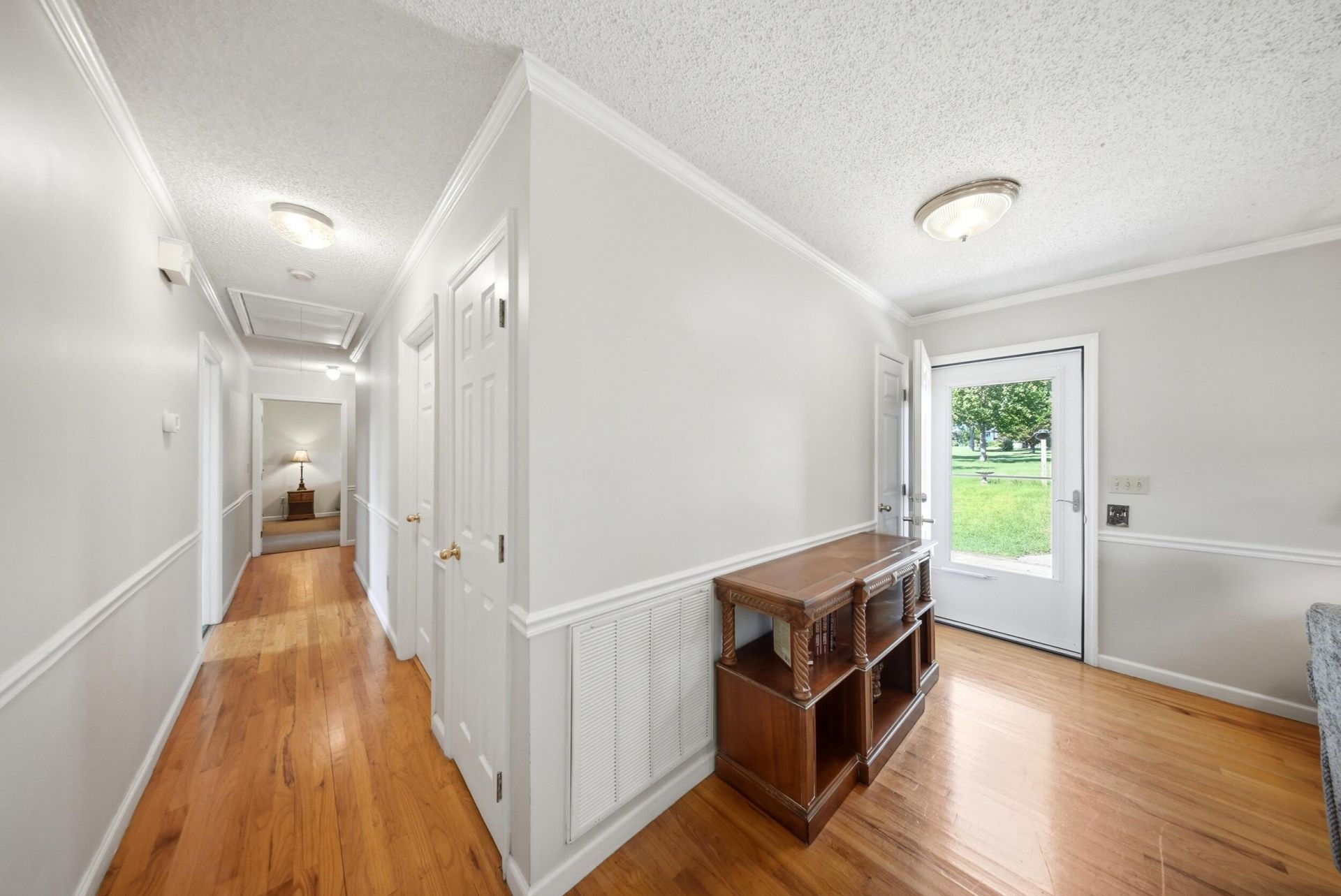 104 Addison Road Photo 17