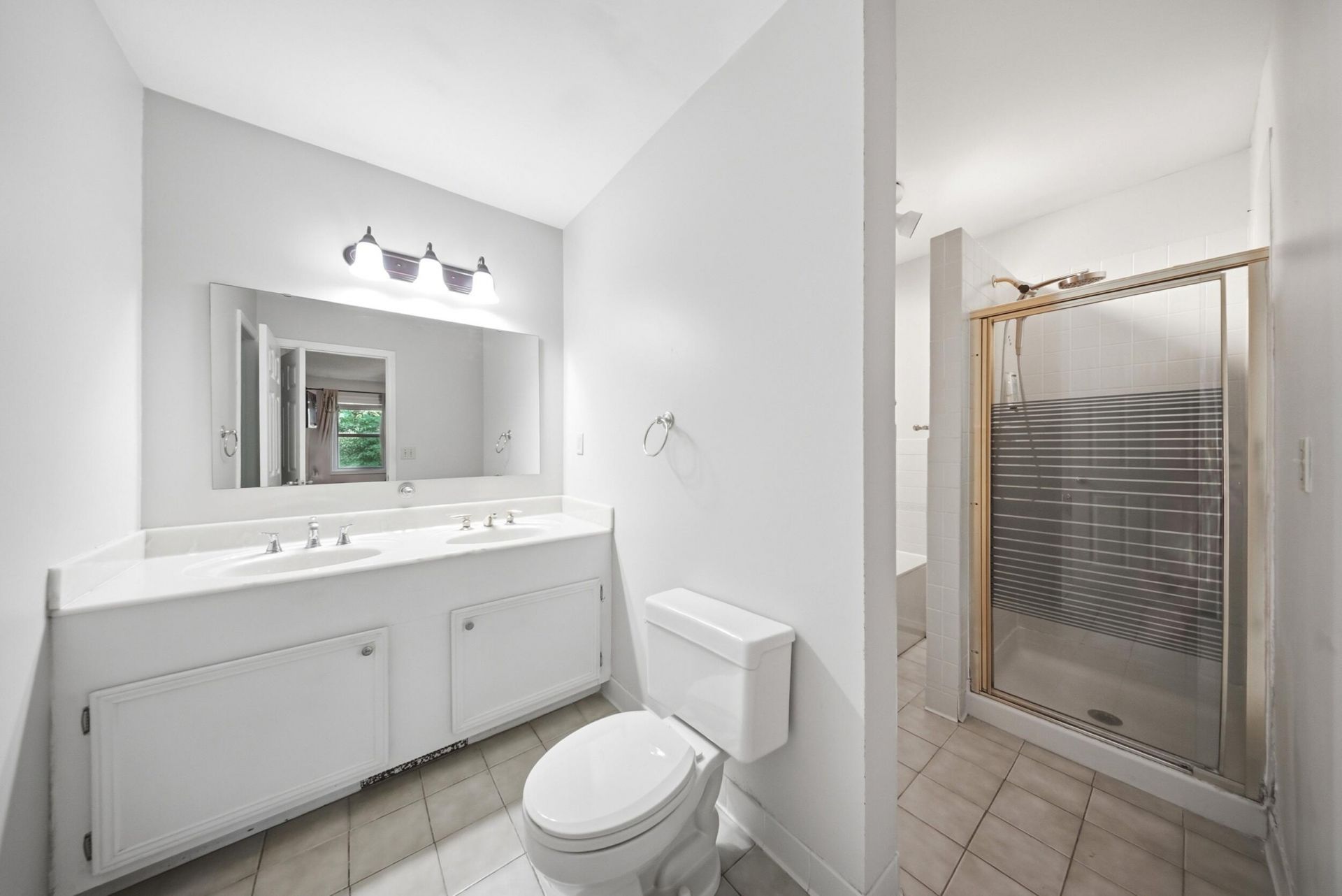 104 Addison Road Photo 20