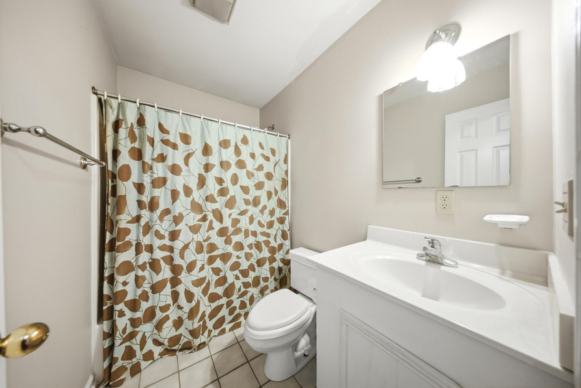 104 Addison Road Photo 23