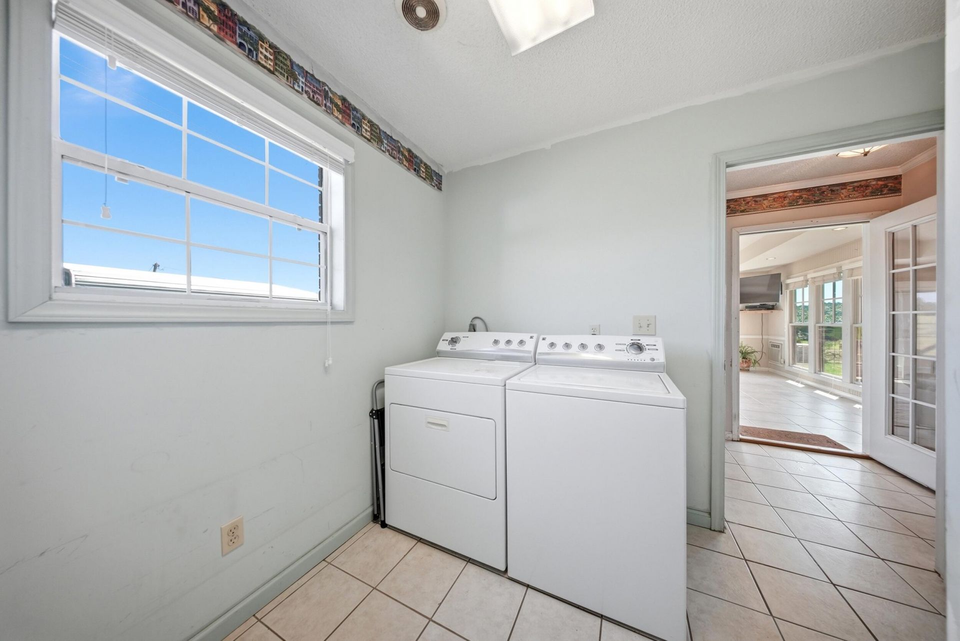 104 Addison Road Photo 26