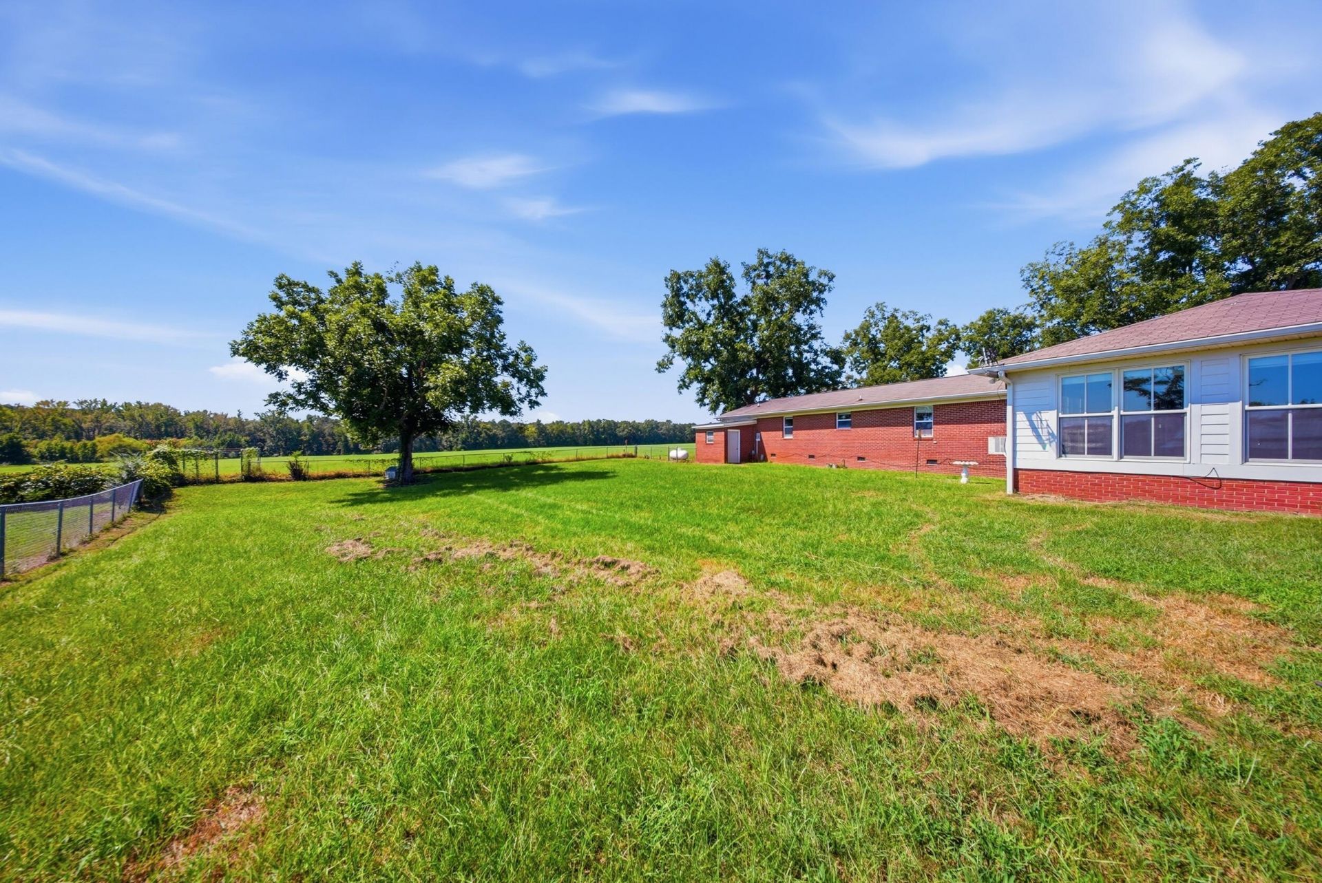 104 Addison Road Photo 29