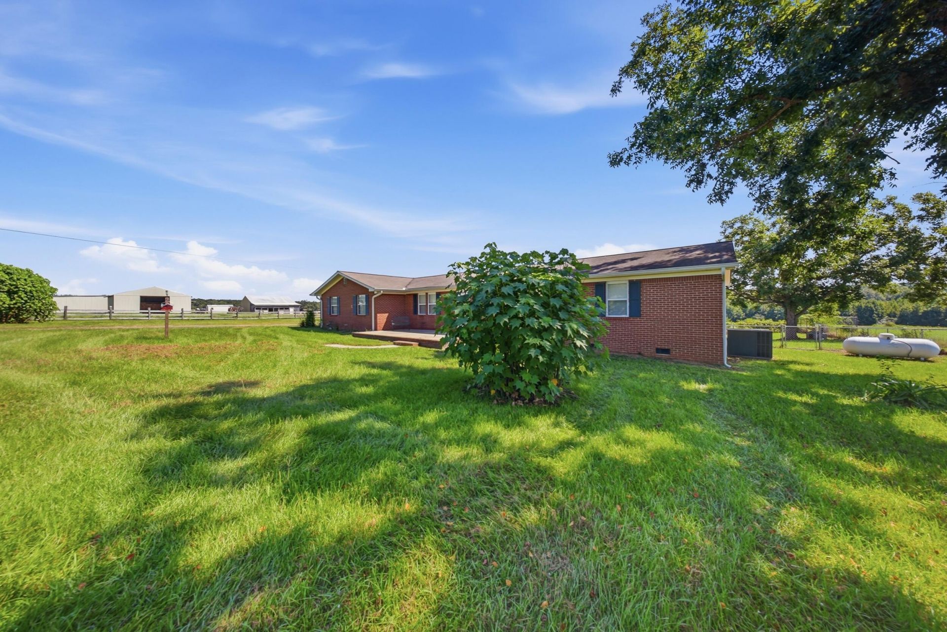 104 Addison Road Photo 32
