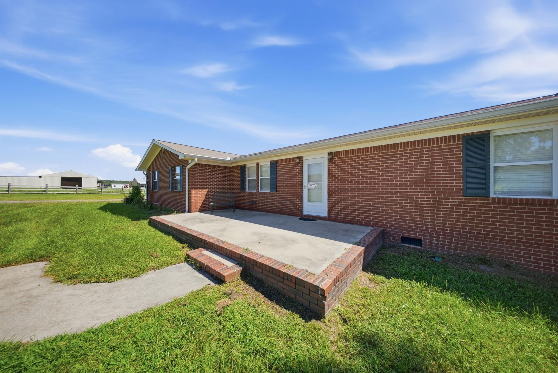 104 Addison Road Photo 33