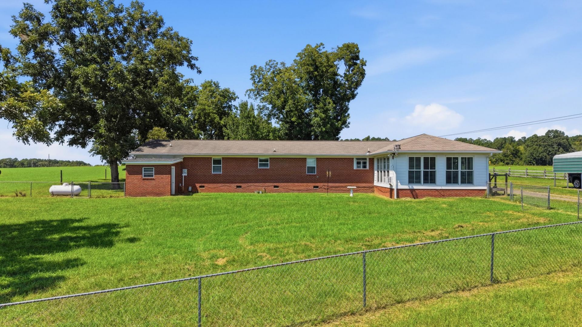 104 Addison Road Photo 42