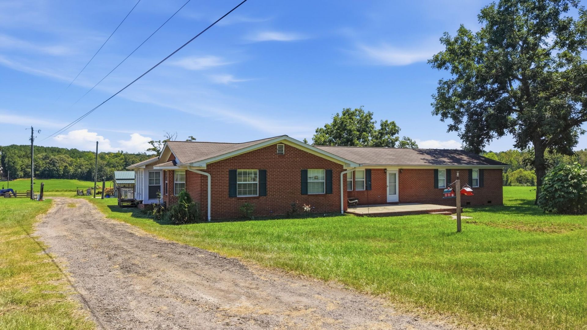 104 Addison Road Photo 5