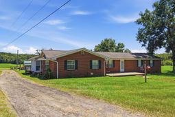 104 Addison Road photo 4