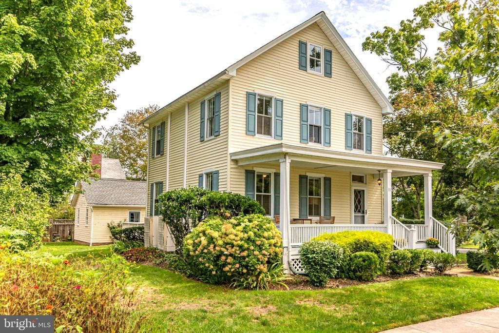 11 S Lanning Avenue, Hopewell, NJ 08525 Main Photo