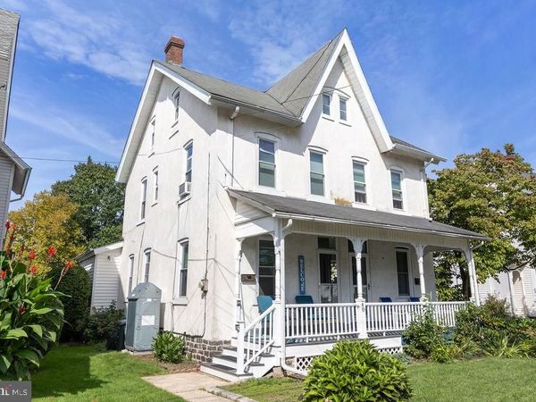 40 S 11TH STREET, QUAKERTOWN, PA 18951