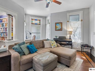 1019 S 30th Avenue, Omaha, NE 68105