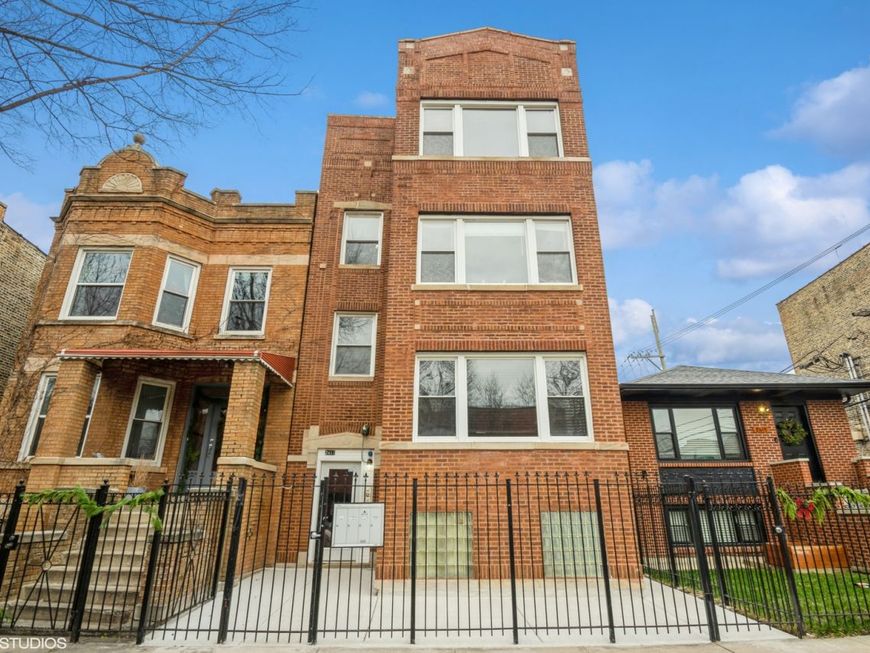 Main Photo
