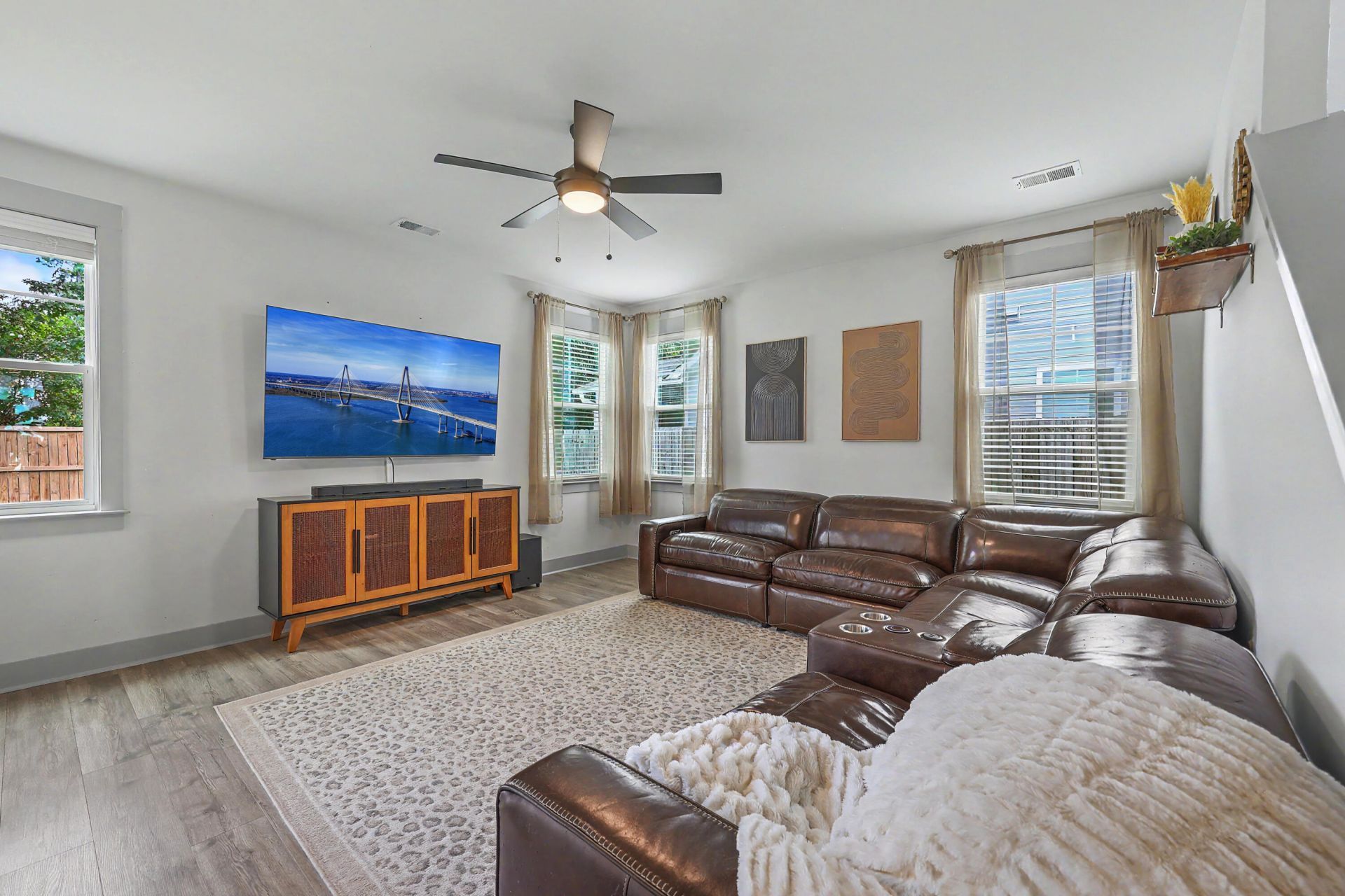 201 Whirlaway Drive Photo 14