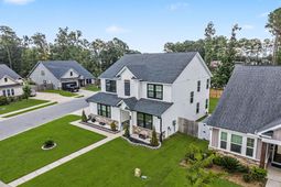 201 Whirlaway Drive photo 4