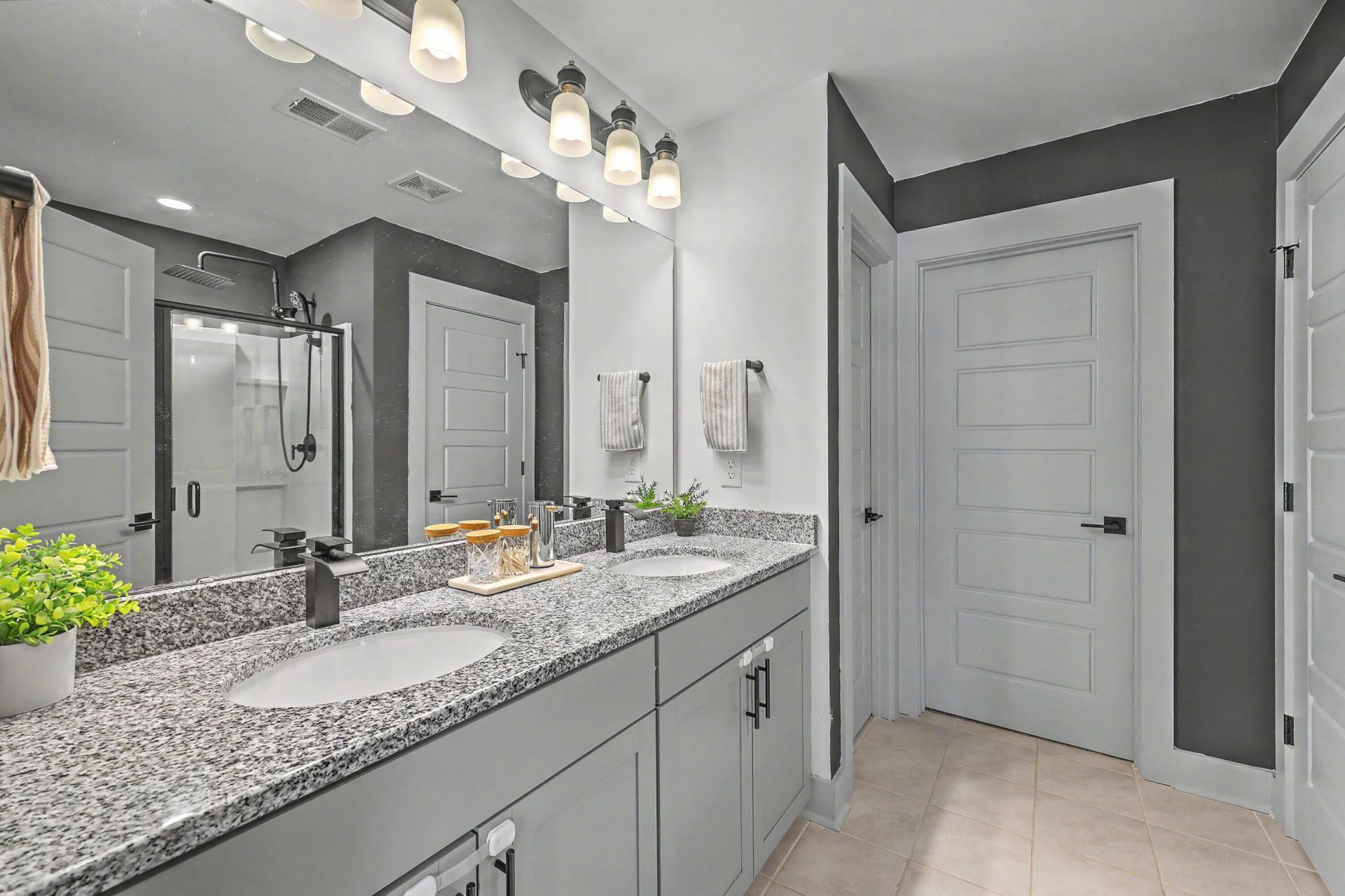 201 Whirlaway Drive Photo 34