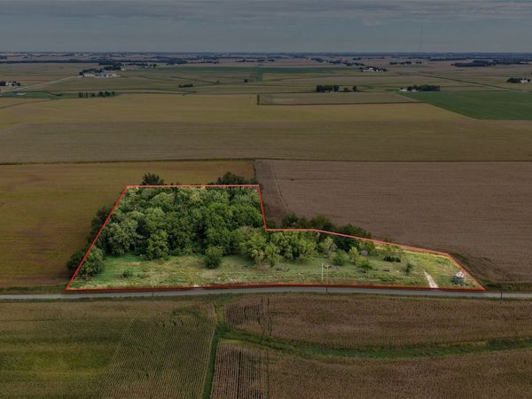 2019 Benton Buchanan Road , Rowley, IA 52329