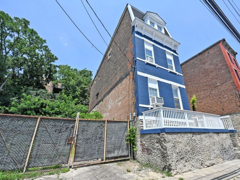 458 W McMicken Avenue, Cincinnati, OH 45214 Photo 3