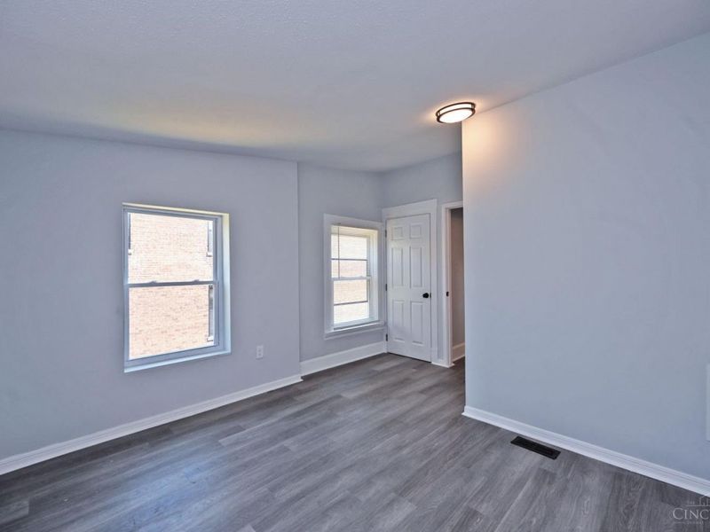 458 W McMicken Avenue, Cincinnati, OH 45214 Photo 32