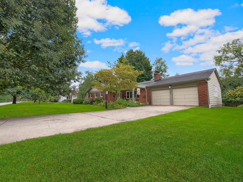 435 E Schreyer Place, Columbus, OH 43214 Photo 2