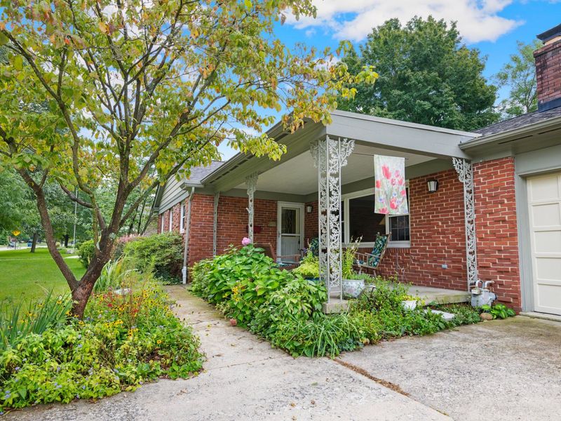 435 E Schreyer Place, Columbus, OH 43214 Photo 3