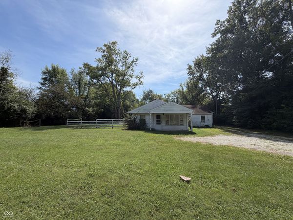 2773 E 600 North , Greenfield, IN 46140