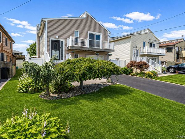 32 Yacht Club Road , Babylon, NY 11702