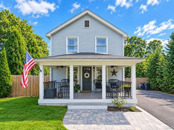 9 Jennings Avenue , Center Moriches, NY 11934