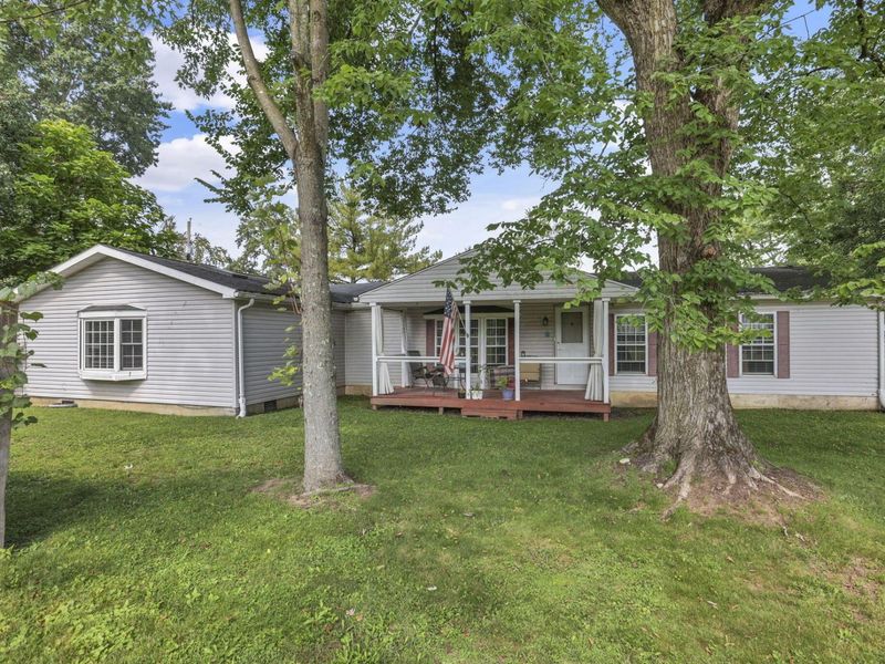 90 S Summit Ridge Drive SW, Reynoldsburg, OH 43068 Photo 1