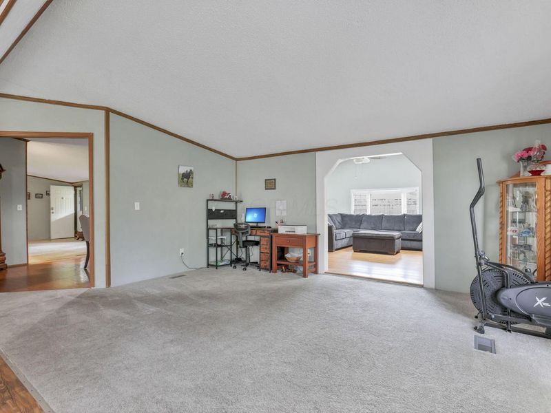 90 S Summit Ridge Drive SW, Reynoldsburg, OH 43068 Photo 26