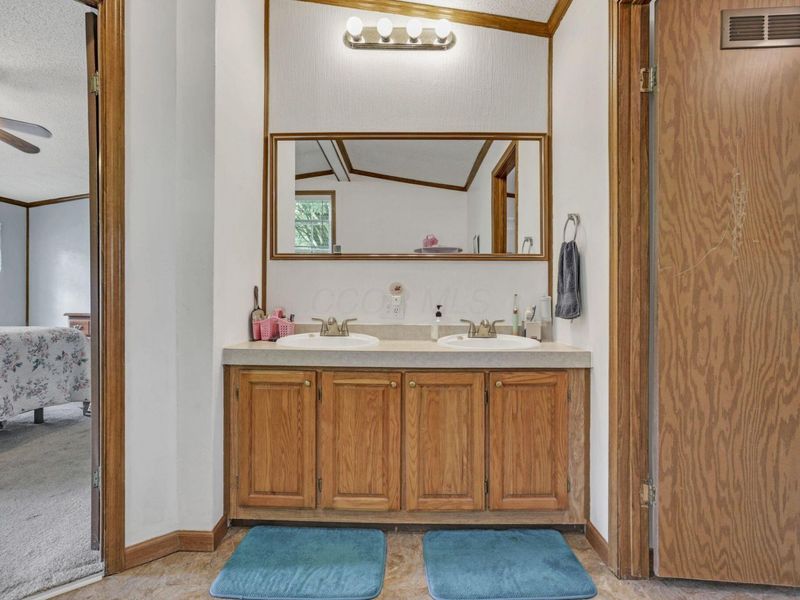 90 S Summit Ridge Drive SW, Reynoldsburg, OH 43068 Photo 40