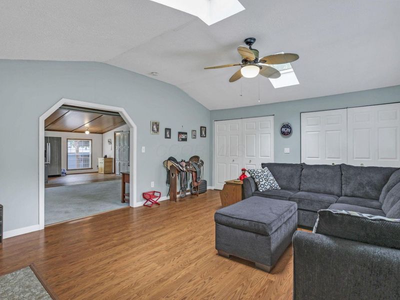90 S Summit Ridge Drive SW, Reynoldsburg, OH 43068 Photo 9