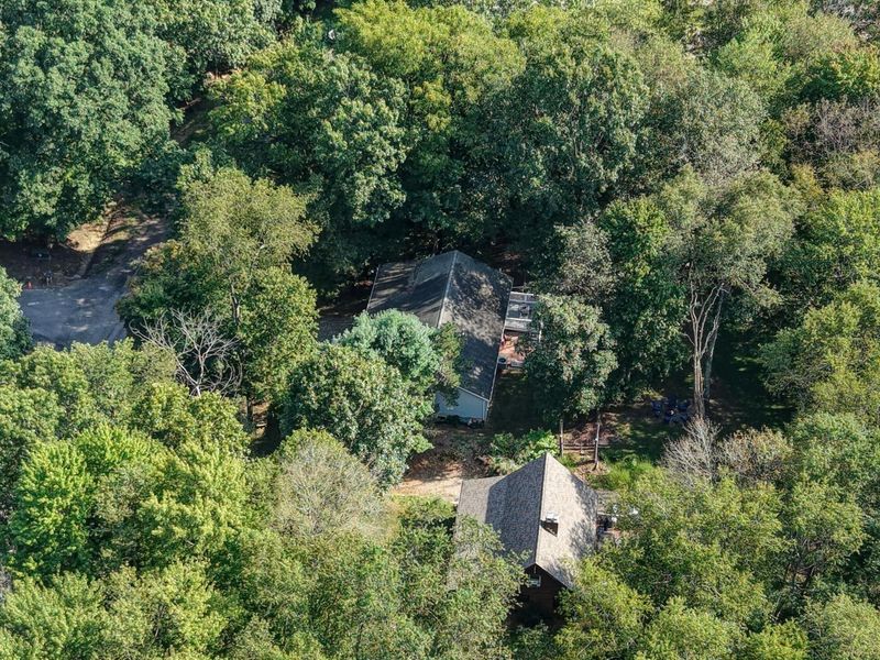 668 Floral Valley Drive E, Howard, OH 43028 Photo 15