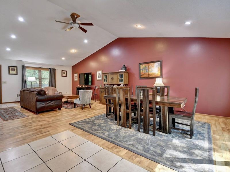 668 Floral Valley Drive E, Howard, OH 43028 Photo 28
