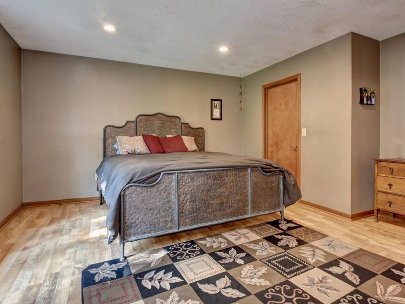 668 Floral Valley Drive E, Howard, OH 43028 Photo 33