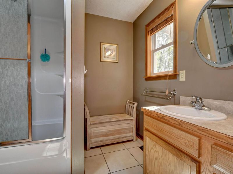 668 Floral Valley Drive E, Howard, OH 43028 Photo 34