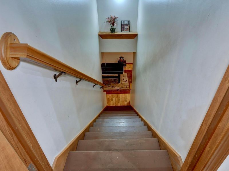 668 Floral Valley Drive E, Howard, OH 43028 Photo 40