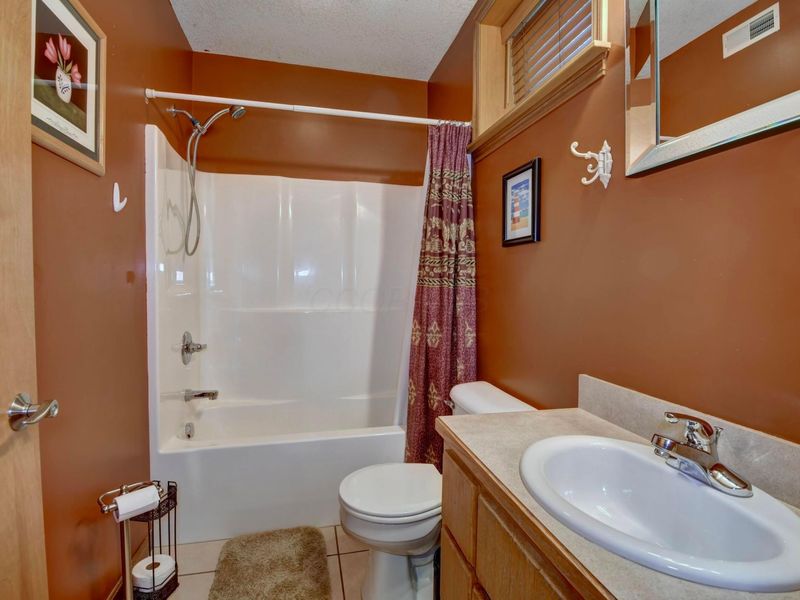 668 Floral Valley Drive E, Howard, OH 43028 Photo 44