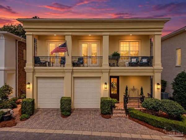 1530 White Caps Ln, Pensacola, FL 32507