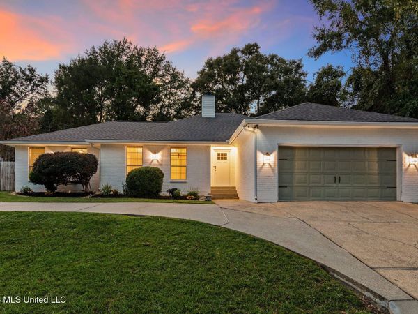 6682 Ahekolo Circle, Diamondhead, MS 39525