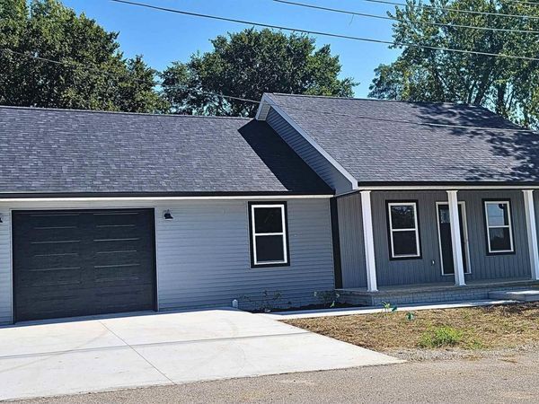 406 S 16Th Street, Petersburg, IN 47567