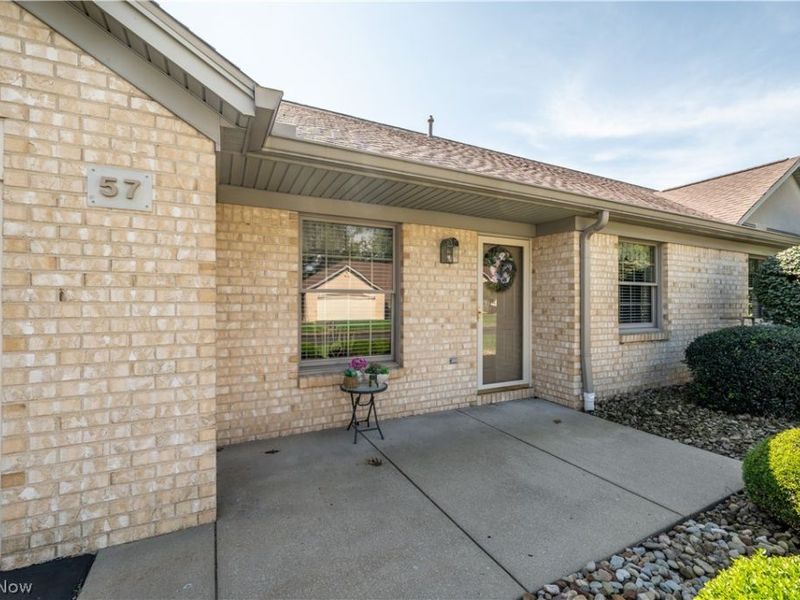 820 Southwestern Run, Unit 57, Poland, OH 44514 Photo 3