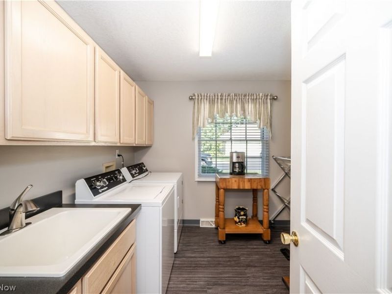 820 Southwestern Run, Unit 57, Poland, OH 44514 Photo 5