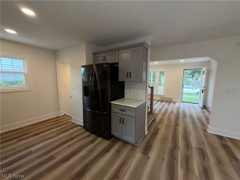 3976 E 190th Street, Cleveland, OH 44122 Photo 6