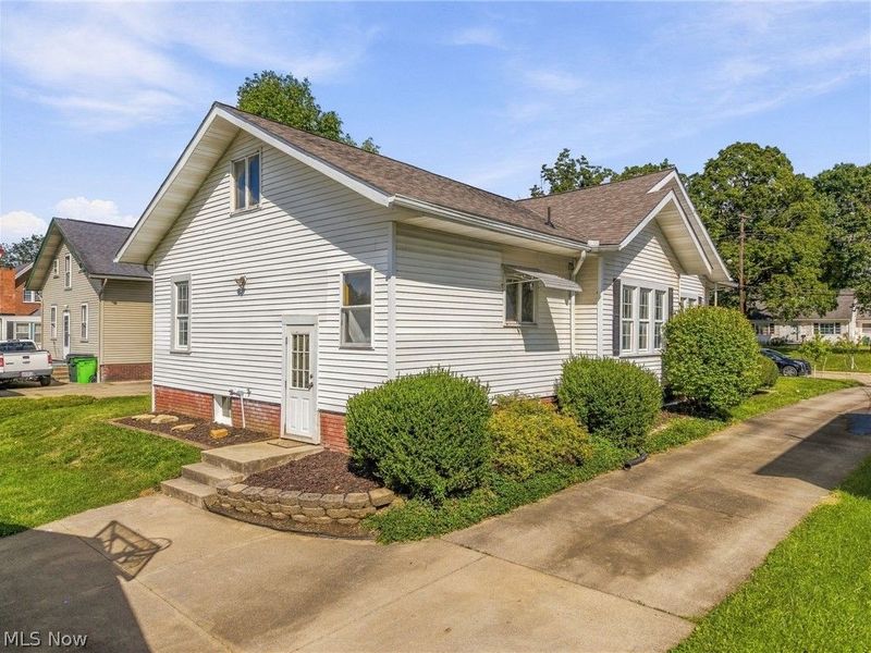 324 Woodrow Street NW, North Canton, OH 44720 Photo 22
