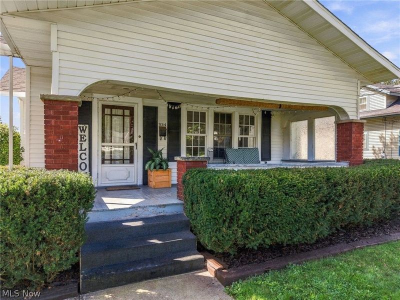 324 Woodrow Street NW, North Canton, OH 44720 Photo 3