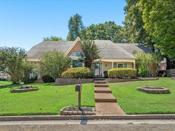 361 SUMMERFIELD LN, Memphis, TN 38018