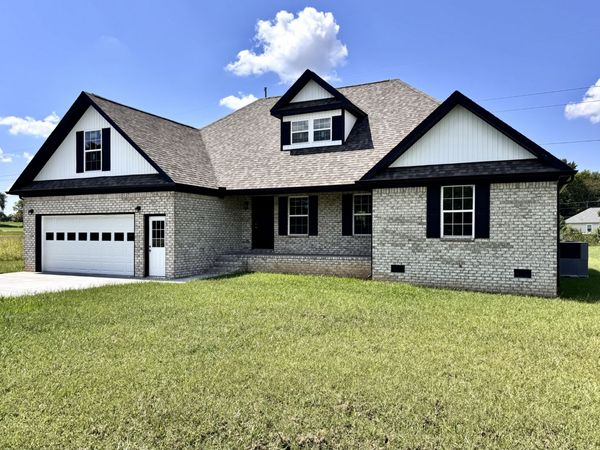 150 Sundance Dr , Lawrenceburg, TN 38464