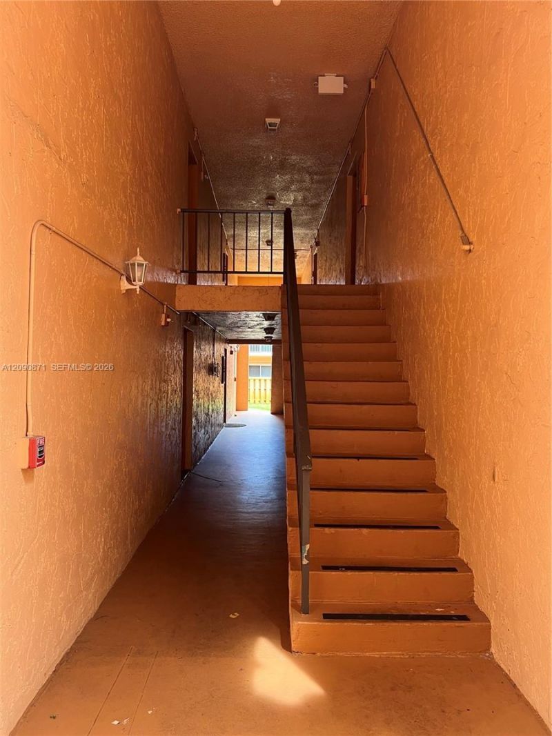 7200 Fairway Dr , Unit H5, Miami Lakes, FL 33014 Photo