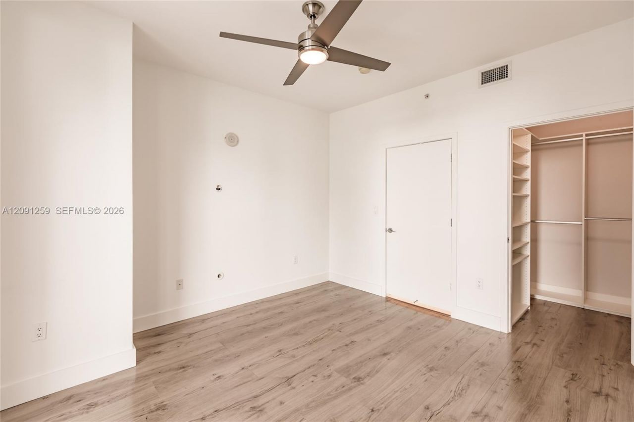1111 SW 1st Ave , Unit 3216, Miami, FL 33130 Photo