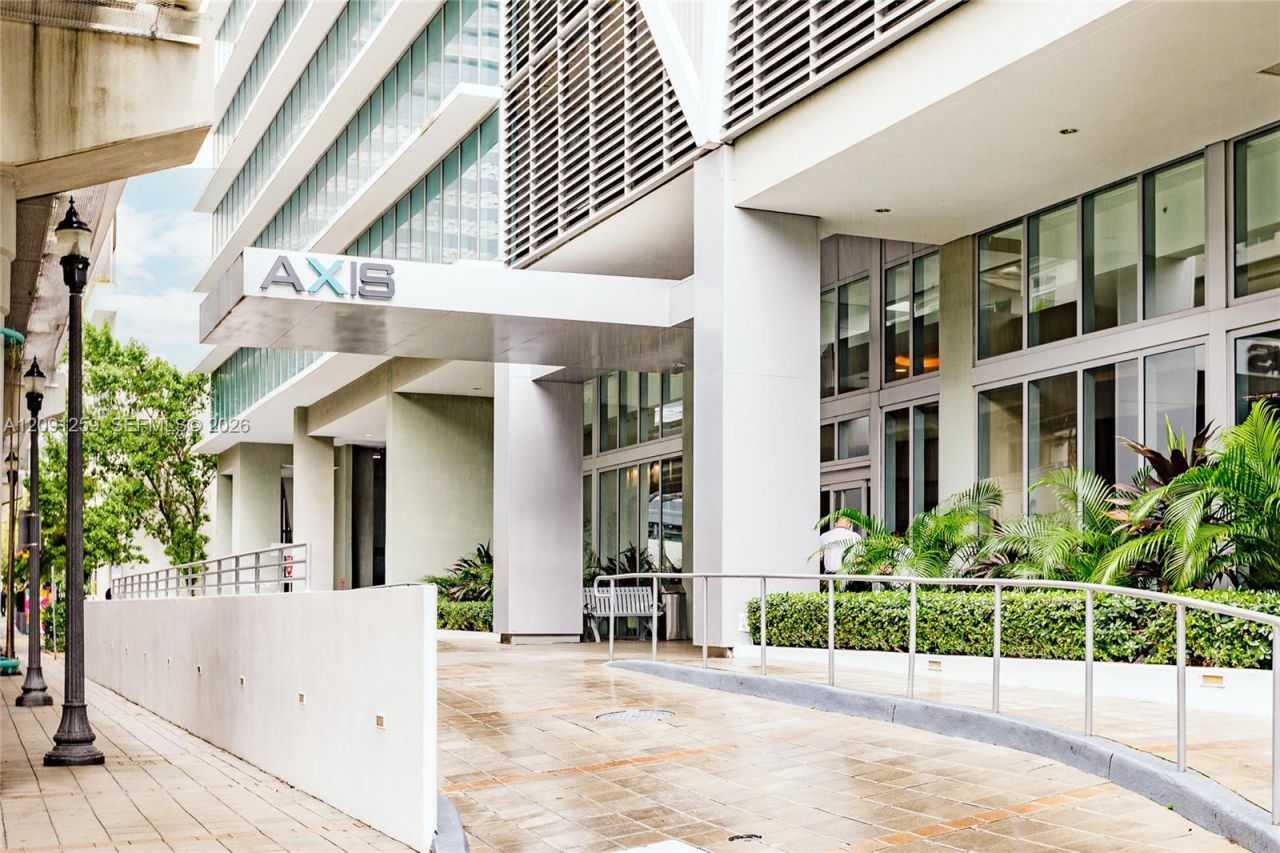 1111 SW 1st Ave , Unit 3216, Miami, FL 33130 Photo