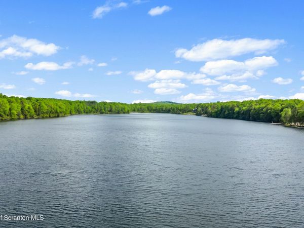 1C Dunn Lane , Thompson, PA 18465